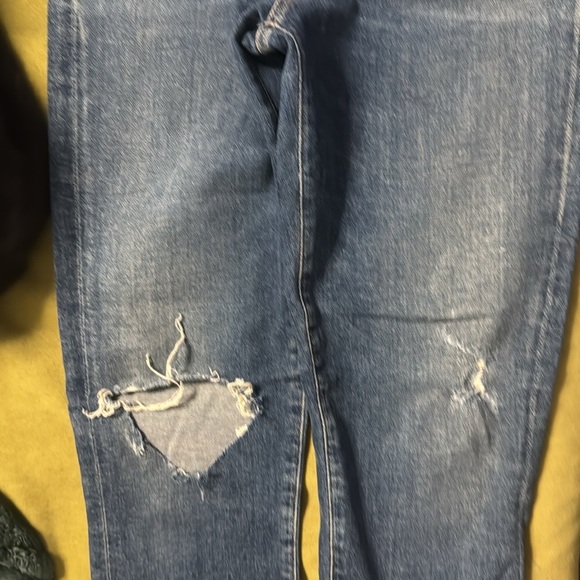 CITIZENS OF HUMANITY Chrissy uber high rise skinny
In Flicker
Size 29
EUC 84 - Picture 9 of 12